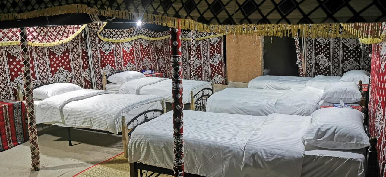 Desert Wonders Camp Ḩawīyah Eksteriør billede