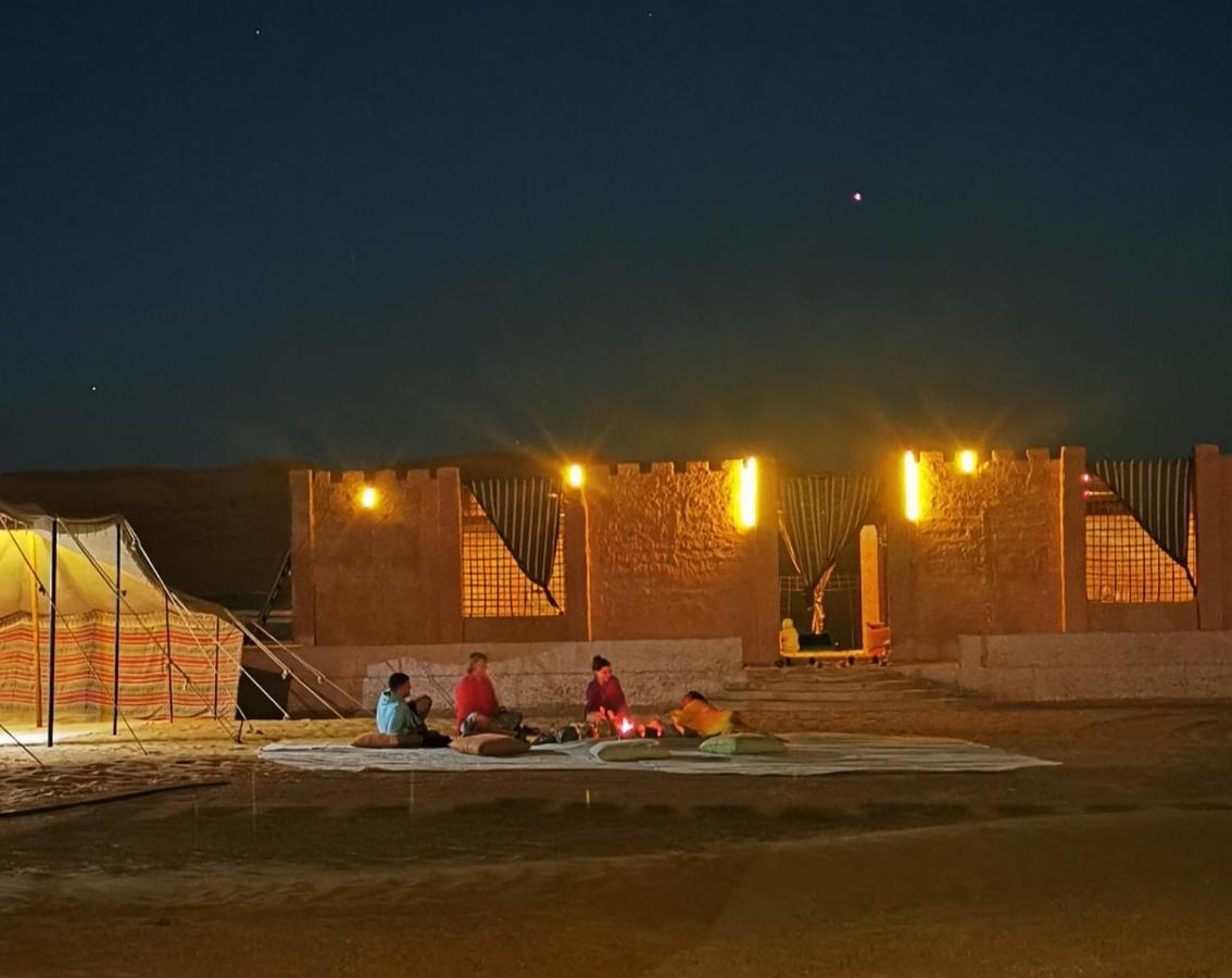 Desert Wonders Camp Ḩawīyah Eksteriør billede