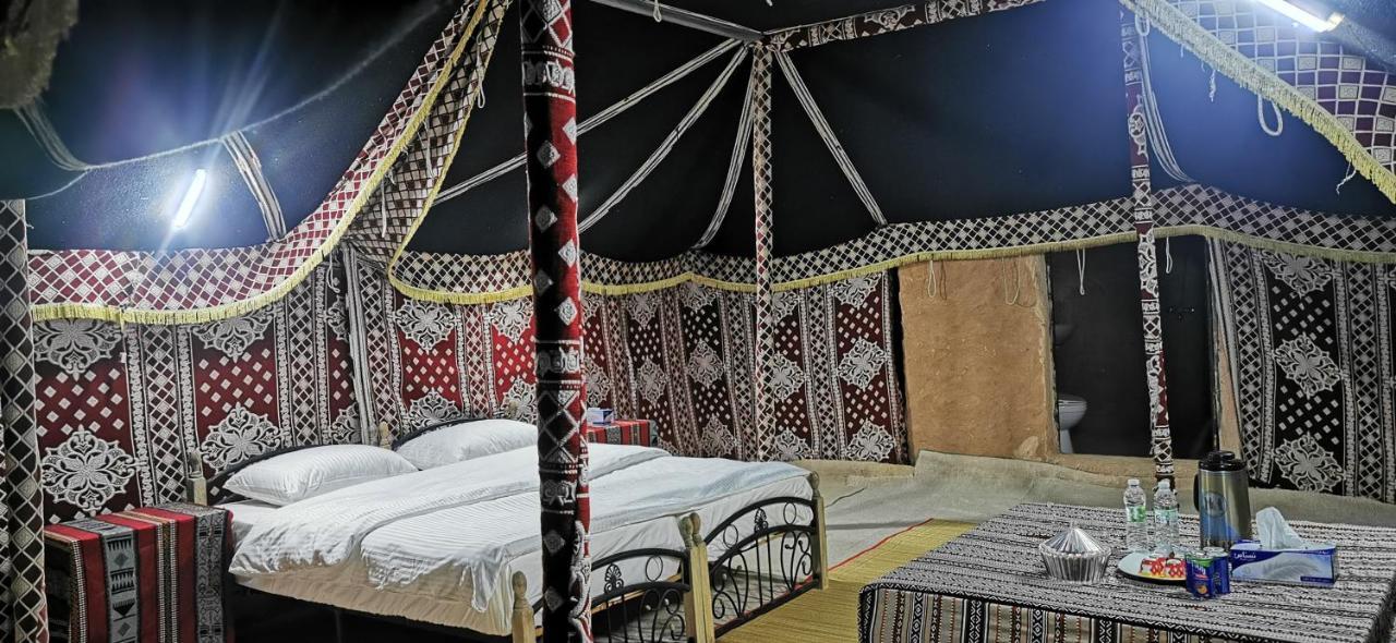 Desert Wonders Camp Ḩawīyah Eksteriør billede