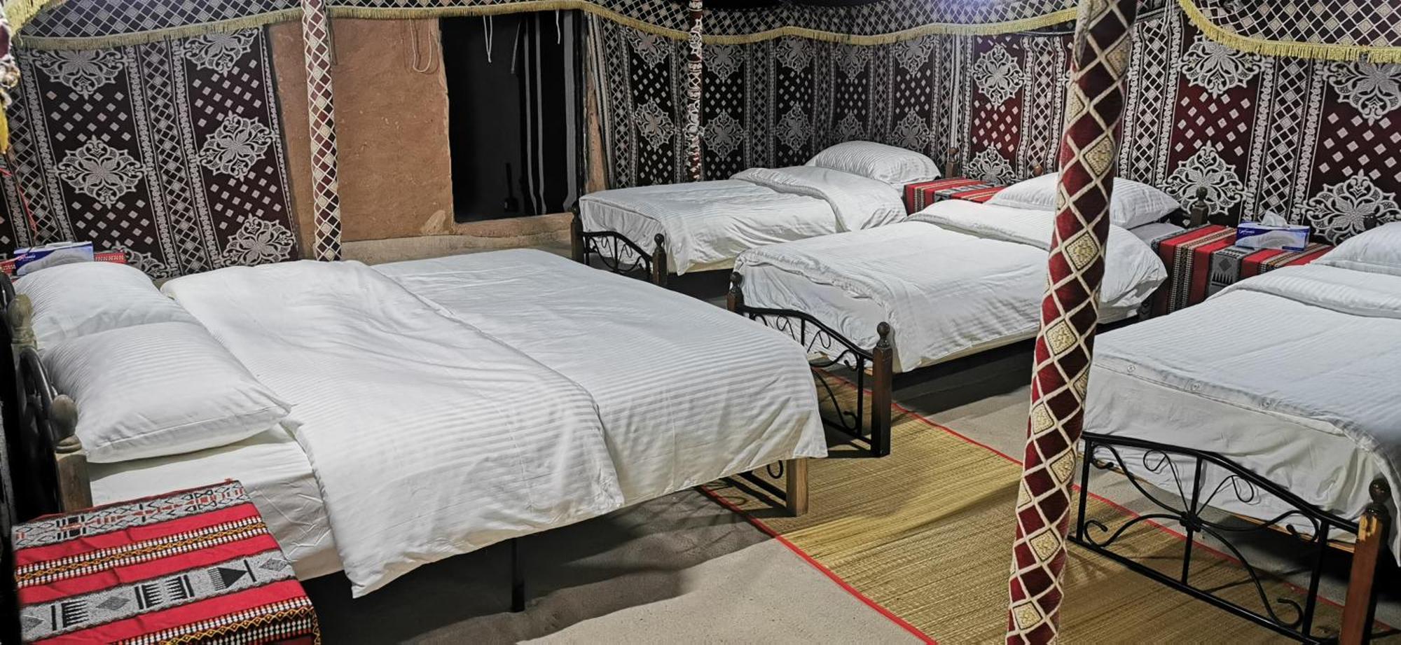 Desert Wonders Camp Ḩawīyah Værelse billede