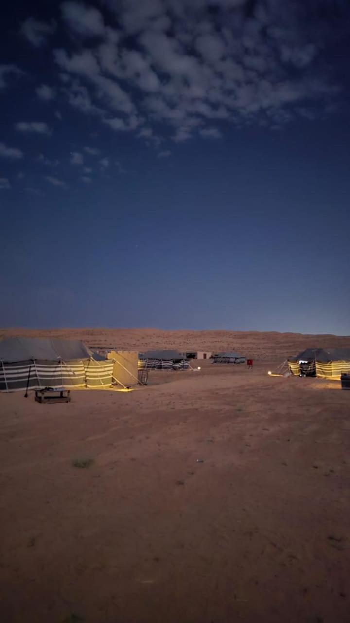 Desert Wonders Camp Ḩawīyah Eksteriør billede