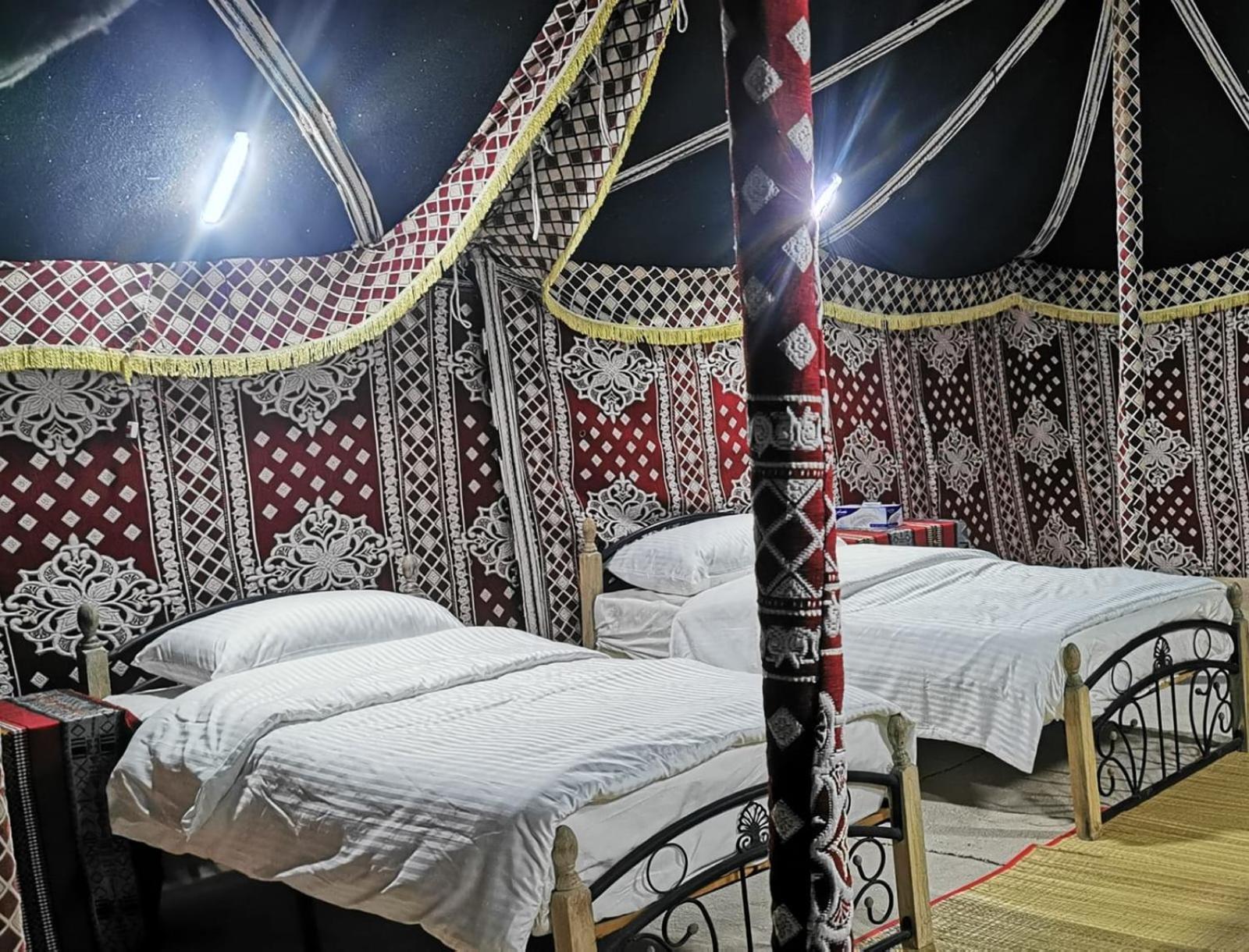 Desert Wonders Camp Ḩawīyah Eksteriør billede